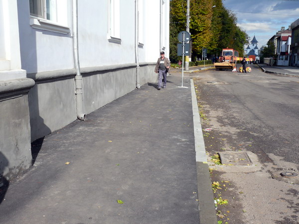 2.3 Trotuar asfaltat 3.jpg